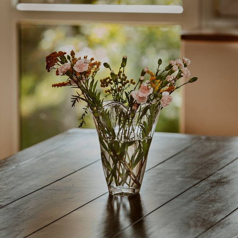 Стеклянная ваза (24cm x 20cm)